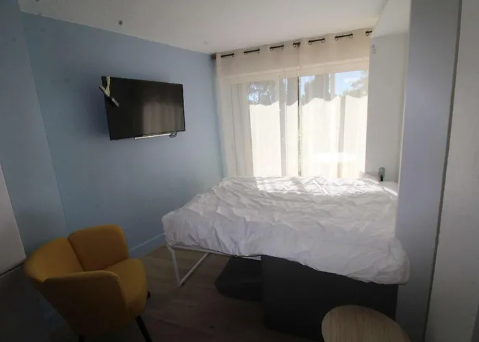 Gasjoly - 4 Pers Avec Acces Et Piscine *