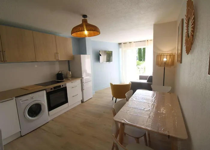 Gasjoly - 4 Pers Avec Acces Et Piscine 盖辛